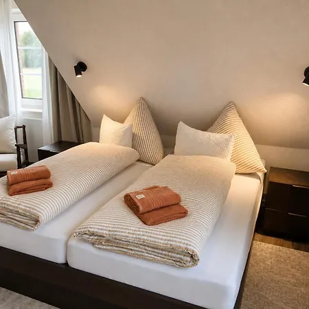 Elf-36 Apartmenthaus 3*